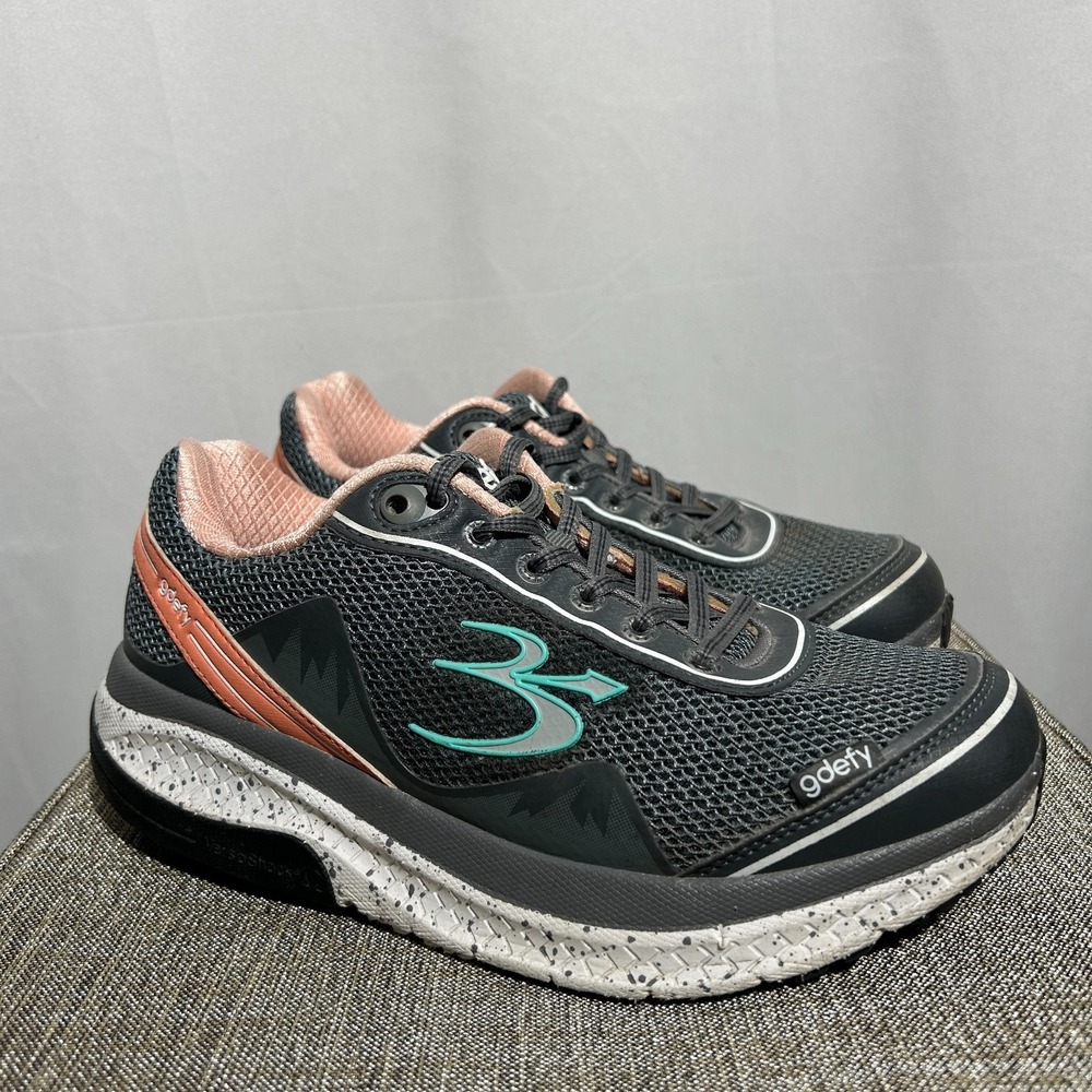 GDEFY Gravity Defyer Versoshock‎ Mighty Women's Comfort Shoes Sz 7.5 Gray/Pink